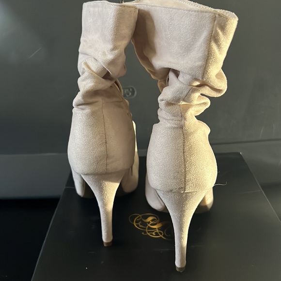 Slouched JustFab Boot - Picture 3 of 3